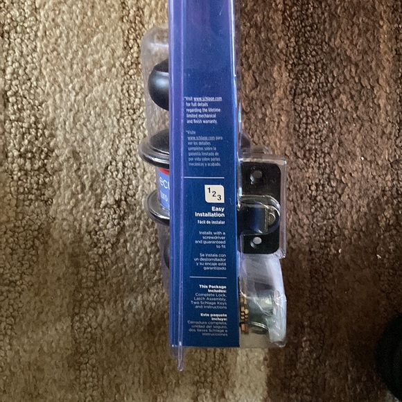 SCHLAGE G2 Security black doorknobs. New and never used. Key on one side. - Picture 4 of 7